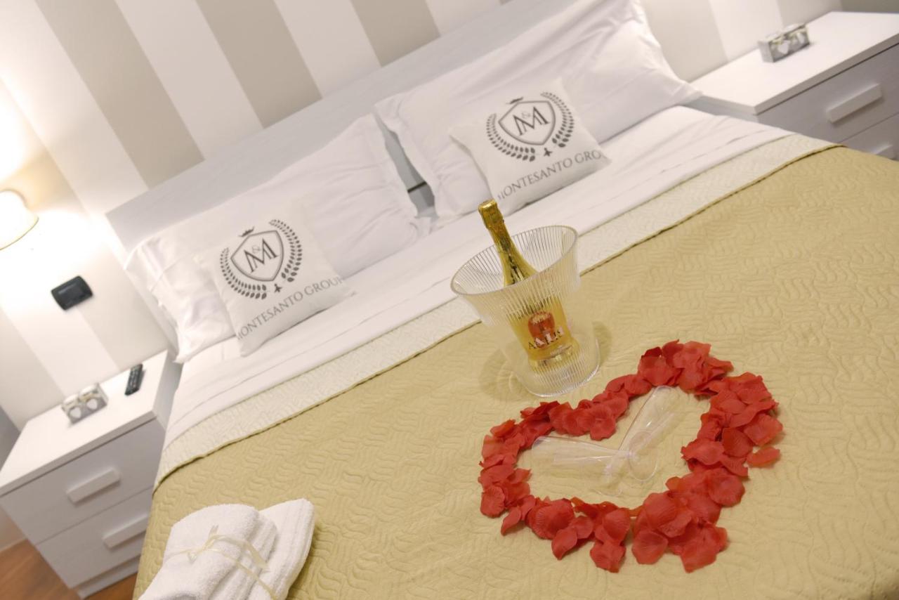 נאפולי Montesantogroup Sorrento Room מראה חיצוני תמונה